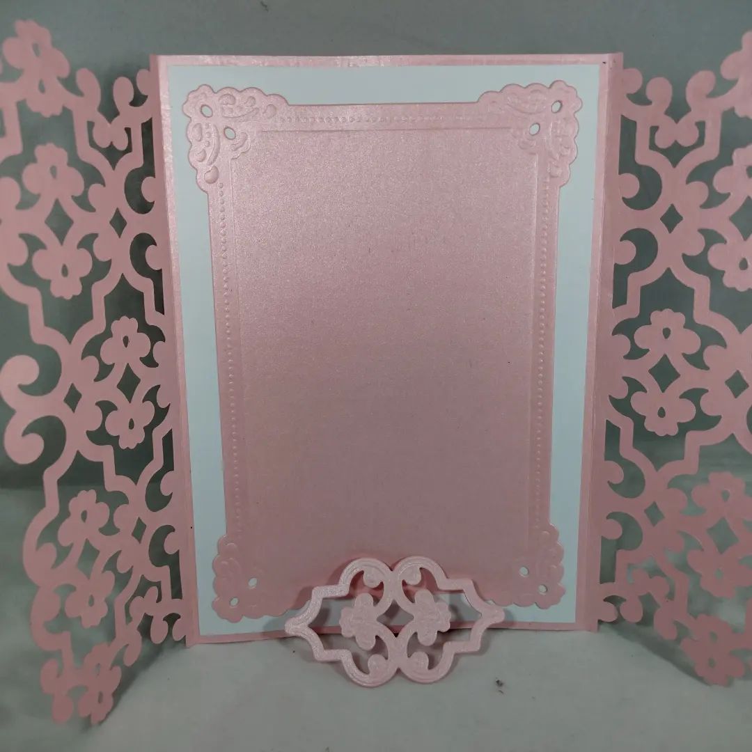 Gate fold Geometric 2